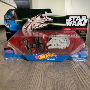 🛍NWT🛍 Hot Wheels Star Wars Set